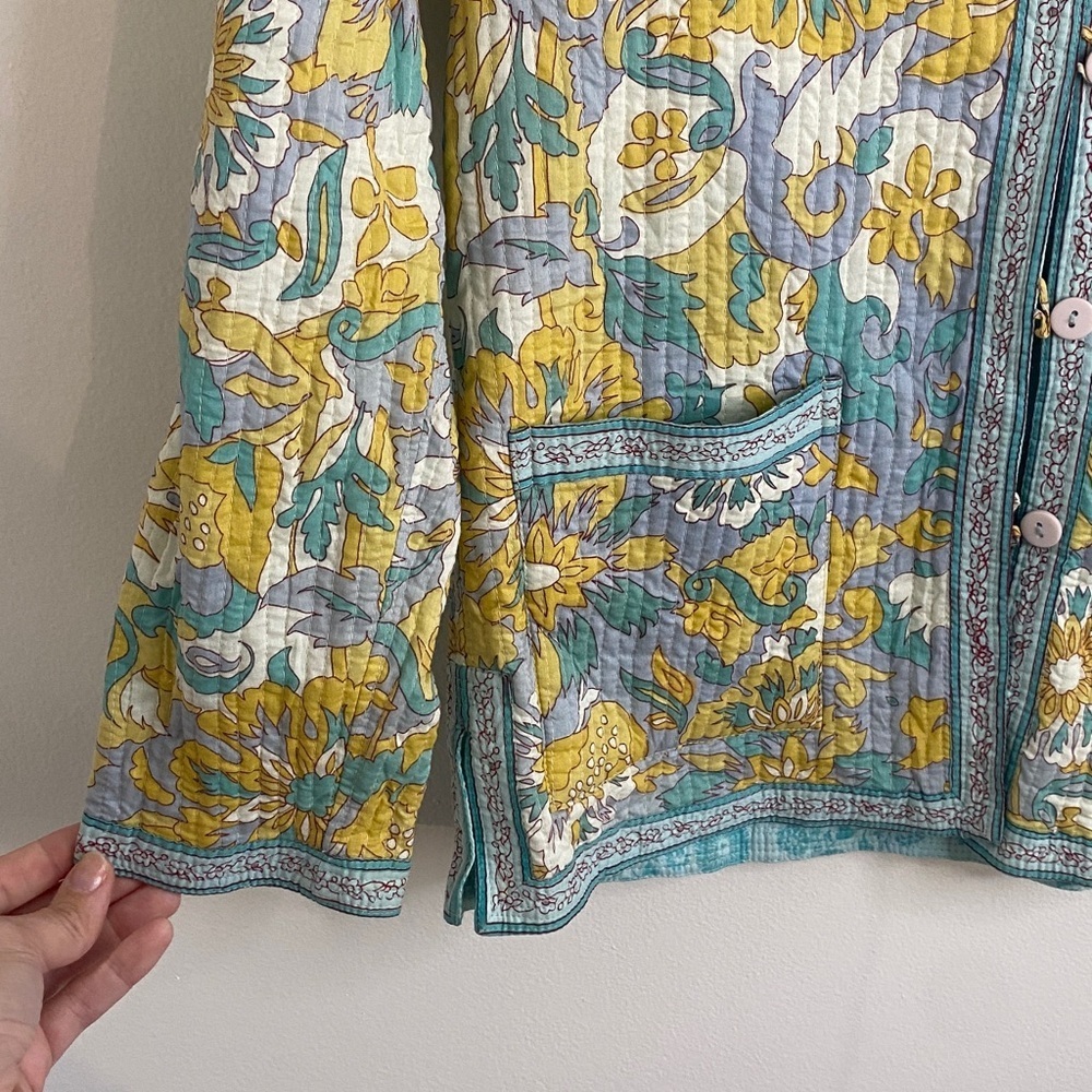 Floral Quilted Jacket Reversible Yellow Blue Cotton Made in India Medium - Picture 2 of 9